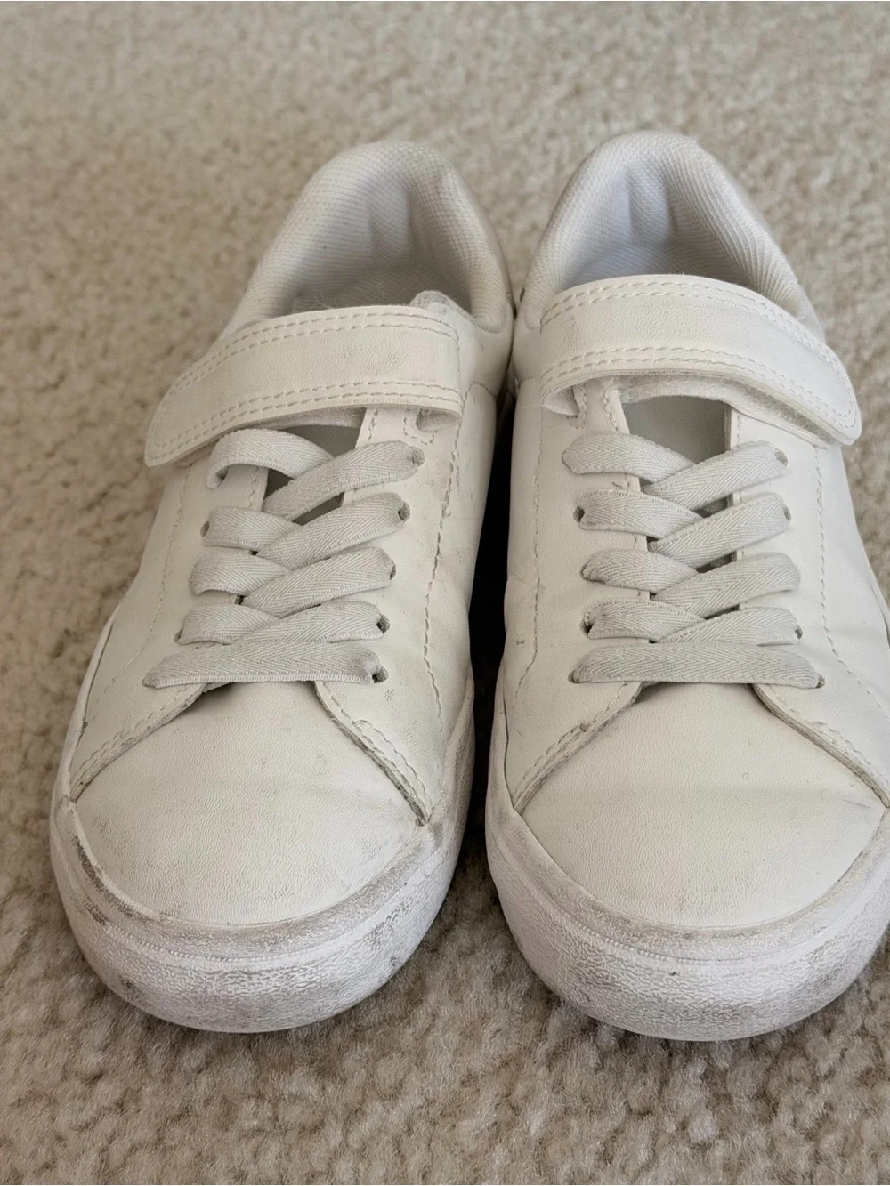 H&M Kids White Velcro Sneakers size 13.5 (little boys)